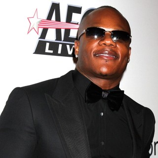 Sean Garrett in The 2010 Annual Clive Davis Pre-Grammy Party - Arrivals - sean-garrett-2010-annual-clive-davis-pre-grammy-party-01