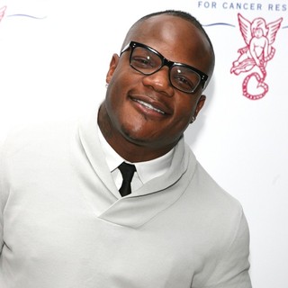 Sean Garrett in The Second Annual Teens Macking A Difference Event - sean-garrett-second-annual-teens-macking-a-difference-event-02