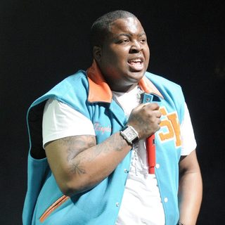 Sean Kingston Performs Live
