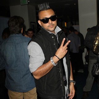 Sean Paul in 102.7 KIIS FM's Jingle Ball 2011 - Gifting Lounge