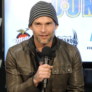 Seann William Scott in Cast Member from Goon Appears at Real Sports Apparel to Promote Their Movie