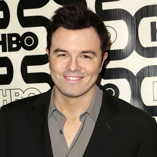Seth MacFarlane in 2013 HBO's Golden Globes Party - Arrivals - seth-macfarlane-2013-hbo-s-golden-globes-party-03