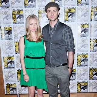 Amanda Seyfried, Justin Timberlake in 2011 Comic Con Convention - Day 1 - In Time Press Conference - Arrivals