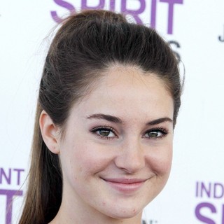 Shailene Woodley in 27th Annual Independent Spirit Awards - Arrivals