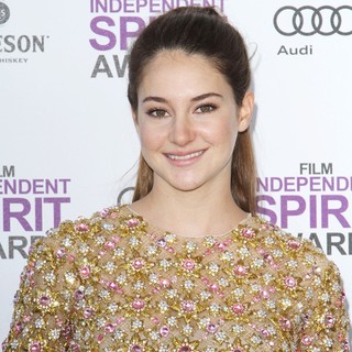 Shailene Woodley in 27th Annual Independent Spirit Awards - Arrivals