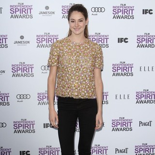 Shailene Woodley in 27th Annual Independent Spirit Awards - Arrivals