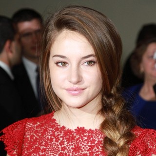 Shailene Woodley in 64th Annual Directors Guild of America Awards - Arrivals
