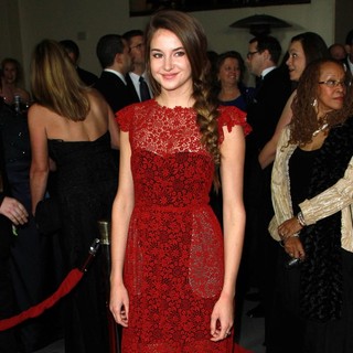 Shailene Woodley in 64th Annual Directors Guild of America Awards - Arrivals