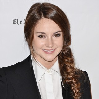 Shailene Woodley in Gotham Awards 2011 - Arrivals