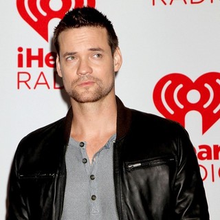 Shane West in 2012 iHeartRadio Music Festival - Day 2 - Arrivals - shane-west-2012-iheartradio-music-festival-day-2-01