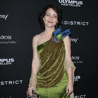 Los Angeles Premiere of Olympus Has Fallen - shanna-forrestall-premiere-olympus-has-fallen-02