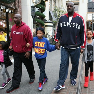Shaquille O'Neal in Shaquille O'Neal and His Family Visit Santa