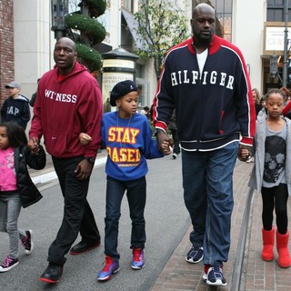 Shaquille O'Neal in Shaquille O'Neal and His Family Visit Santa