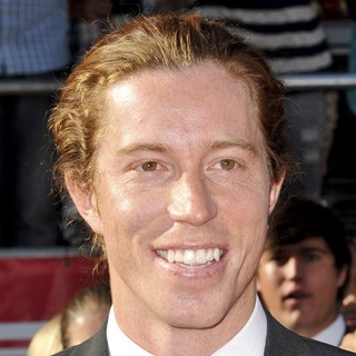 Shaun White in 2012 ESPY Awards - Red Carpet Arrivals