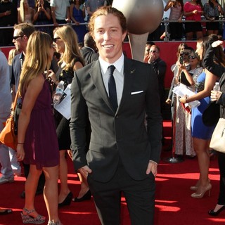 Shaun White in 2012 ESPY Awards - Red Carpet Arrivals