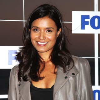 Shelley Conn in 2011 Fox All Star Party - Arrivals - shelley-conn-2011-fox-all-star-party-01