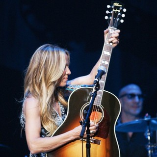 Sheryl Crow in We Walk The Line: A Celebration of The Music of Johnny Cash