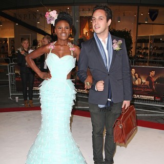 Shingai Shoniwa, Dan Smith in The Twilight Saga's Breaking Dawn Part I UK Film Premiere - Arrivals