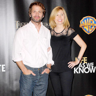 Zack Snyder, Deborah Snyder in ShoWest 2010 - Warner Brothers Pictures' 'Big Picture 2010'