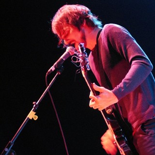 Silversun Pickups in Silversun Pickups Performing