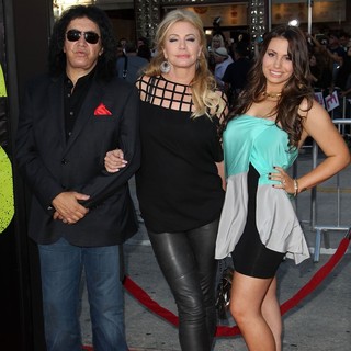 Gene Simmons, Shannon Tweed, Sophie Simmons in The Premiere of Savages