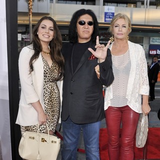 Sophie Simmons, Gene Simmons, Shannon Tweed in The Los Angeles Premiere Ted - Arrivals