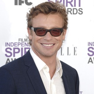 Simon Baker in 27th Annual Independent Spirit Awards - Arrivals