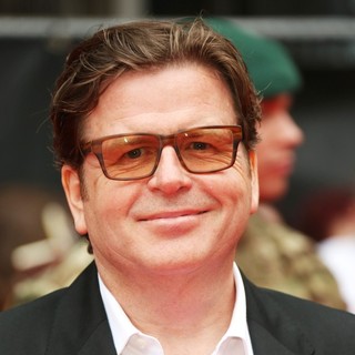 Simon West