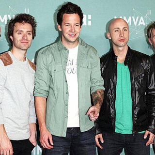 Simple Plan in The 22nd Annual MuchMusic Video Awards - simple-plan-2011-muchmusic-video-award-01
