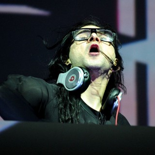 Skrillex Performing His Sold Out Show The Heineken Music Hall