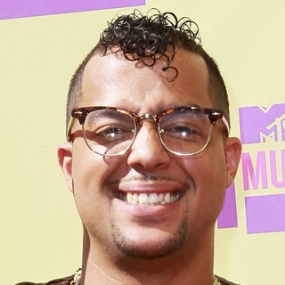 SkyBlu, LMFAO in 2012 MTV Video Music Awards - Arrivals