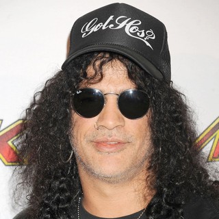 Slash in 102.7 KIIS FM's Jingle Ball 2011 - Arrivals