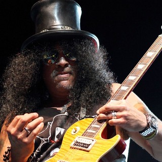 Slash in Slash Performing at Hisense Arena