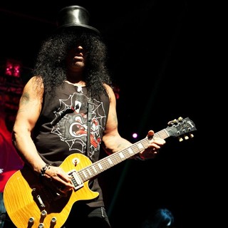 Slash in Slash Performing at Hisense Arena