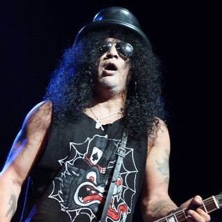 Slash in Slash Performing at Hisense Arena