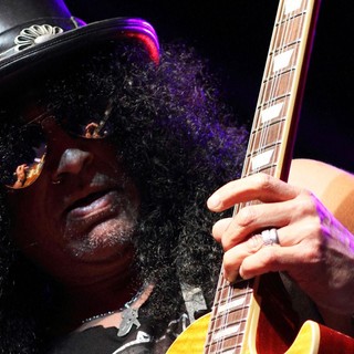Slash in Slash Performing at Hisense Arena