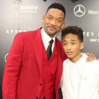 Will Smith in New York Premiere of After Earth - smith-premiere-after-earth-13