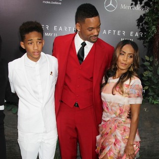 Jada Pinkett Smith in New York Premiere of After Earth - smith-premiere-after-earth-14
