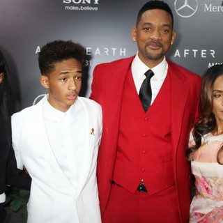 Jada Pinkett Smith in New York Premiere of After Earth - smith-premiere-after-earth-15
