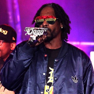 Snoop Dogg Performing Live in Concert