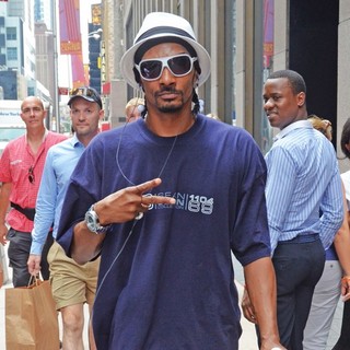 Snoop Dogg in Snoop Dogg Seen Out and About in Manhattan