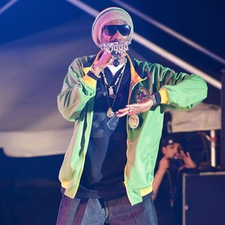 Snoop Dogg in Snoop Dogg Performing at Sunfest