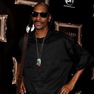Snoop Dogg in Snoop Dogg Walks The Red Carpet at Gallery Nightclub