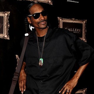 Snoop Dogg in Snoop Dogg Walks The Red Carpet at Gallery Nightclub