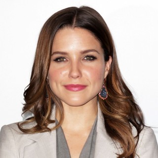 Sophia Bush in The 2013 People's Choice Awards Nominee Announcements