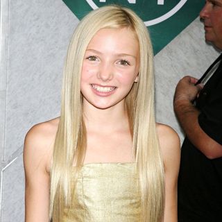 Peyton List in World Premiere of 'The Sorcerer's Apprentice'