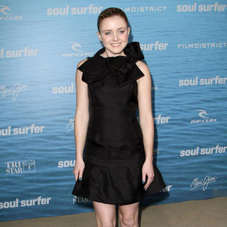 Lorraine Nicholson