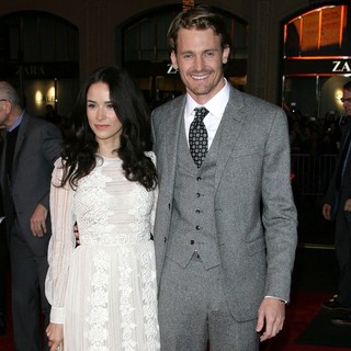Abigail Spencer, Josh Pence in The Los Angeles World Premiere of Gangster Squad - Arrivals