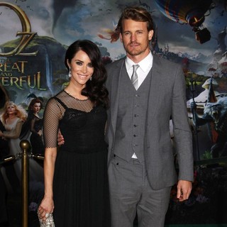 Abigail Spencer, Josh Pence in Oz: The Great and Powerful - Los Angeles Premiere - Arrivals