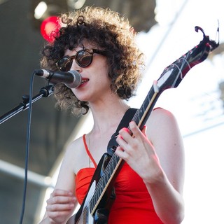 St. Vincent Performing at The 16th Festival SuperBock SuperRock - Day 1 - st-vincent-16th-festival-superbock-superrock-day-1-03